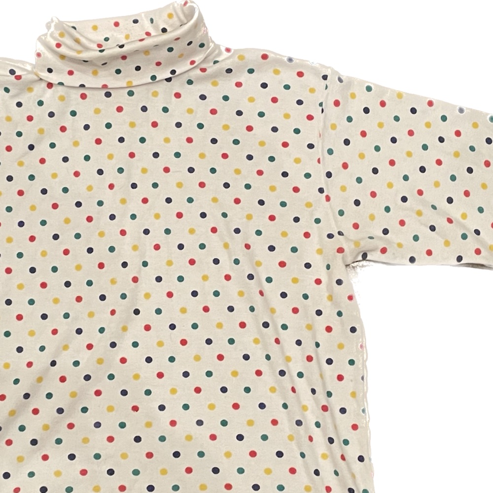 Polka Dot Turtleneck; 20W/40; No blemishes